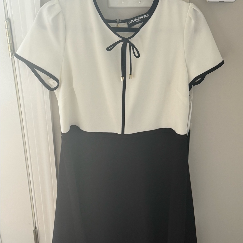 Karl Lagerfeld Black and White A-Line Midi Dress with Puff Sleeves